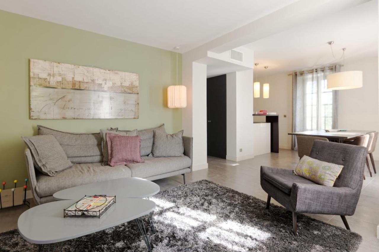 Private Furnished Apartment With All Comfort Has A Garden In A Green Space Meyreuil Exterior photo